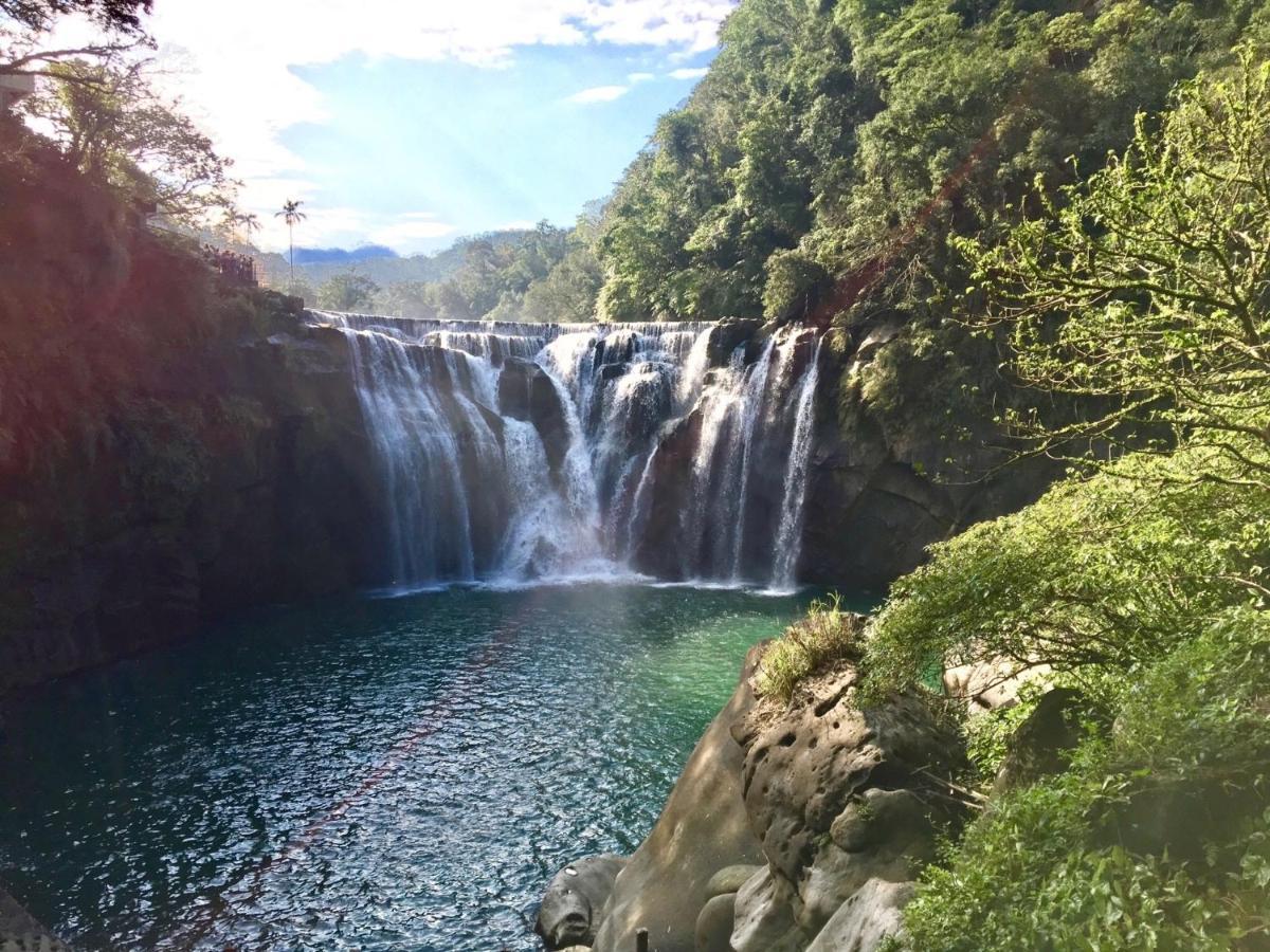 晶晶輕旅民宿 New Taipei City Exterior photo